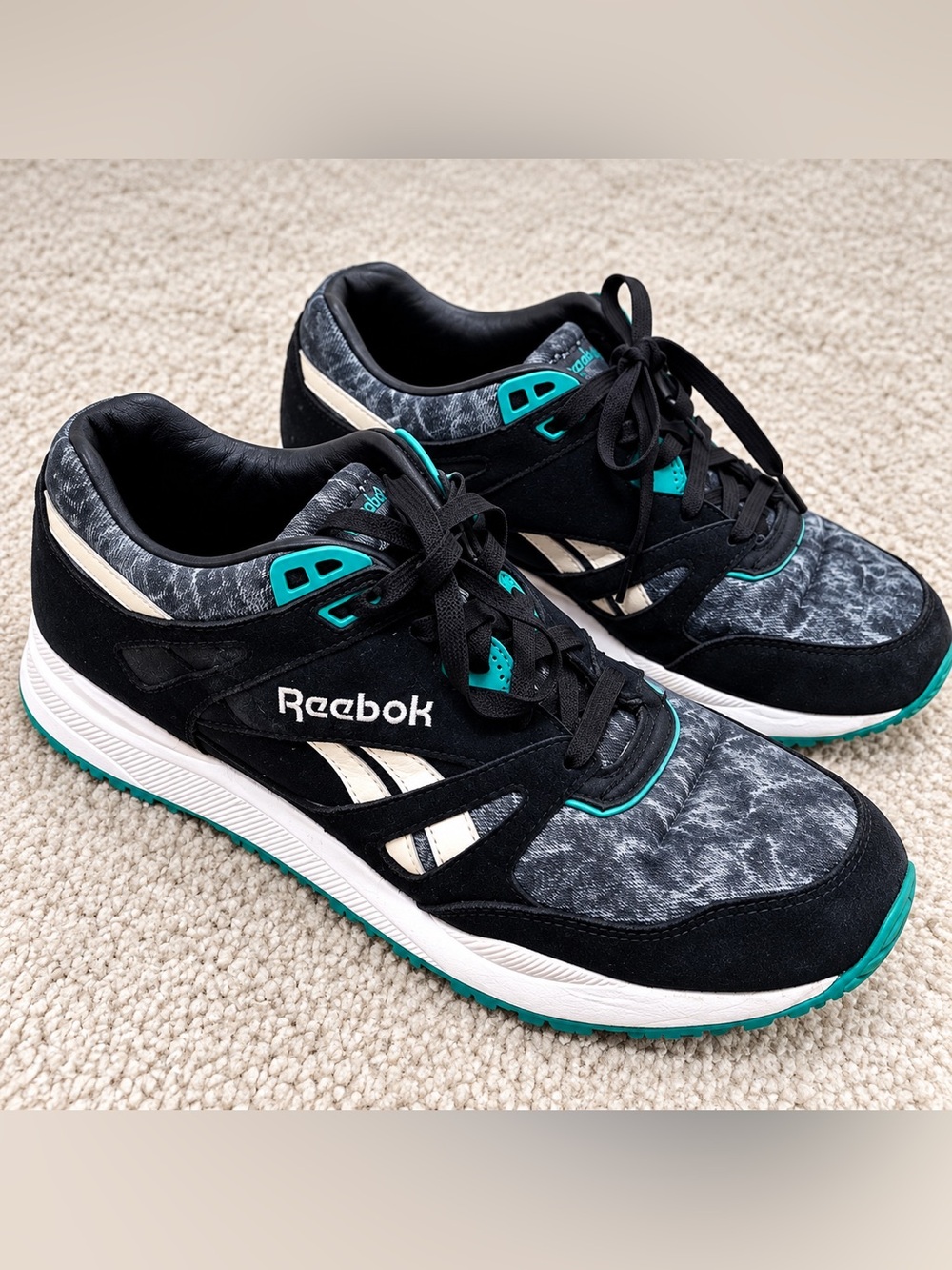 Reebok Ventilator Acid Wash Denim Sneakers Black Teal Men’s 9.5 Retro 2015